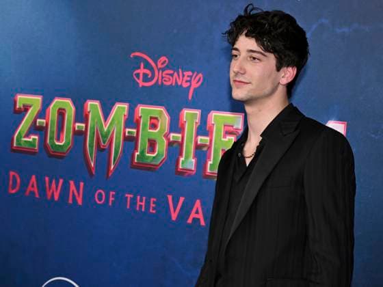 July 8, 2025, Hollywood, California, USA: Milo Manheim attends Disney s Zombies 4: Dawn of the Vampires. Hollywood USA - ZUMAb173 20250708_aap_b173_021 Copyright: xBillyxBennightx