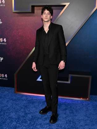 July 8, 2025, Hollywood, California, USA: Milo Manheim attends Disney s Zombies 4: Dawn of the Vampires. Hollywood USA - ZUMAb173 20250708_aap_b173_031 Copyright: xBillyxBennightx