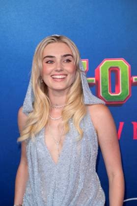 Zombies 4 Dawn of the Vampires Premiere - Los Angeles, USA LOS ANGELES, USA. July 08, 2025: Meg Donnelly at the premiere for Disney s Zombies 4: Dawn of the Vampires . Los Angeles CA USA  Copyright: xPaulxSmith Featureflashx