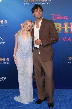 Zombies 4 Dawn of the Vampires Premiere - Los Angeles, USA LOS ANGELES, USA. July 08, 2025: Meg Donnelly & Drake Rodger at the premiere for Disney s Zombies 4: Dawn of the Vampires . Los Angeles CA USA  Copyright: xPaulxSmith Featureflashx