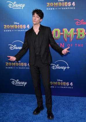 Zombies 4 Dawn of the Vampires Premiere - Los Angeles, USA LOS ANGELES, USA. July 08, 2025: Milo Manheim at the premiere for Disney s Zombies 4: Dawn of the Vampires . Los Angeles CA USA  Copyright: xPaulxSmith Featureflashx