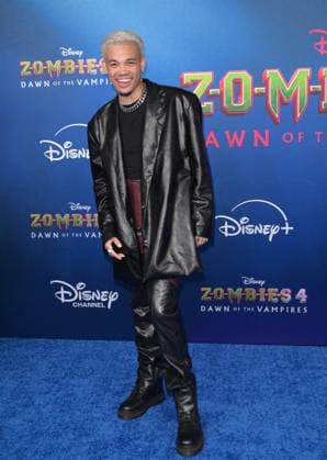 Zombies 4 Dawn of the Vampires Premiere - Los Angeles, USA LOS ANGELES, USA. July 08, 2025: Roshon Fegan at the premiere for Disney s Zombies 4: Dawn of the Vampires . Los Angeles CA USA  Copyright: xPaulxSmith Featureflashx