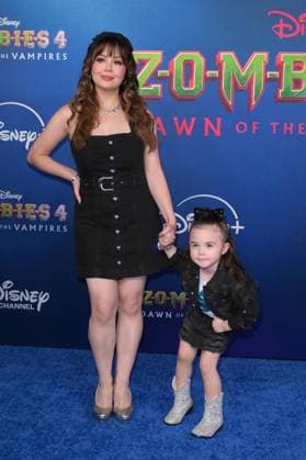 Zombies 4 Dawn of the Vampires Premiere - Los Angeles, USA LOS ANGELES, USA. July 08, 2025: Anna Maria Perez De Tagle-Kline & Amelia Grace Kline at the premiere for Disney s Zombies 4: Dawn of the Vampires . Los Angeles CA USA  Copyright: xPaulxSmith Featureflashx