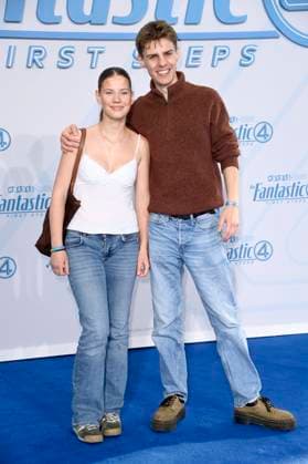 Levi Penell mit Begleitung beim Fan Event zum Kinofilm The Fantastic Four: First Steps in Das Center. Berlin, 08.07.2025