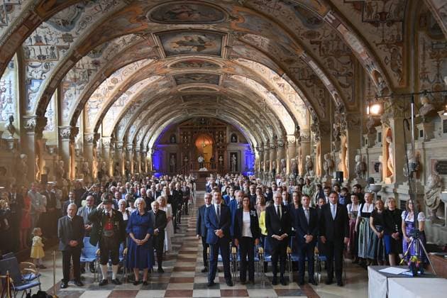 Uebersicht Saal,Antiquariat. Verleihung Bayerischer Verdienstorden im Antiquariat der Residenz in Muenchen am 09.07.2025