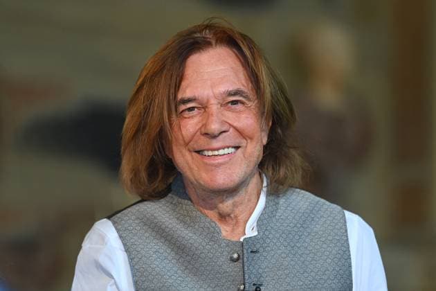 Juergen DREWS (Saenger,Musiker), Einzelbild,angeschnittenes Einzelmotiv,Portraet,Portrait,Porträt. Verleihung Bayerischer Verdienstorden im Antiquariat der Residenz in Muenchen am 09.07.2025