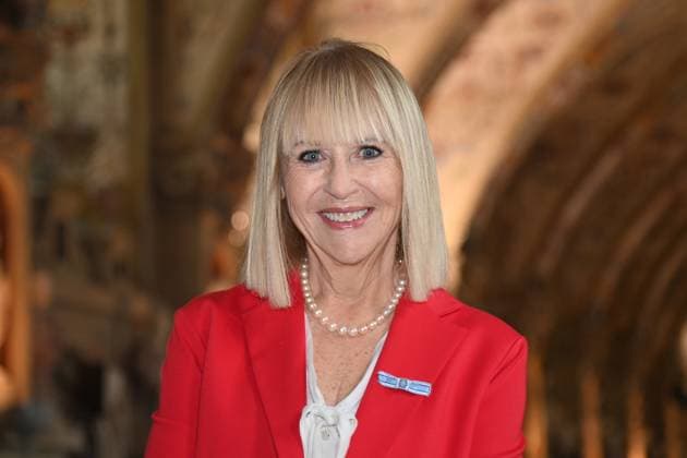 Patricia RIEKEL (Journalistin), Einzelbild,angeschnittenes Einzelmotiv,Portraet,Portrait,Porträt. Verleihung Bayerischer Verdienstorden im Antiquariat der Residenz in Muenchen am 09.07.2025