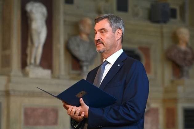 Markus SOEDER (Ministerpraesident Bayern und CSU Vorsitzender), Einzelbild,angeschnittenes Einzelmotiv,Halbfigur,halbe Figur. Verleihung Bayerischer Verdienstorden im Antiquariat der Residenz in Muenchen am 09.07.2025