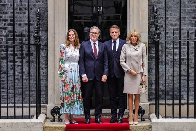 News Themen der Woche KW28 French President Macron visit to Downing Street, UK London, UK. 9th July, 2025. French President Emmanuel Macron and his wife Brigitte are welcomed to 10 Downing Street by Sir Keir Starmer, Prime Minister of the United Kingdom, and his wife Victoria. Macron is on a State Visit to the United Kingdom this week., Credit:Imageplotter Avalon  Copyright: xImageplotterx xAvalonx 1020043829