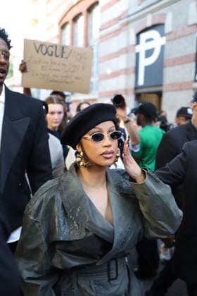 Cardi B arrives at the Maison Margiela Fall Winter 2025 2026 Haute Couture Collection show during Paris Fashion Week PFW at Centquatre in Paris, France, on July 9, 2025 Yoann Ouahcene Bestimage Cardi B arrives at the Maison Margiela Fall Winter 2025 2026 Haute Couture Collection show during Paris Fashion Week PFW at Centquatre in Paris, France, on July 9, 2025 Paris France  Copyright: xYoannxOuahcenex xBestimagexYoannxOuahcenex xBestimagex