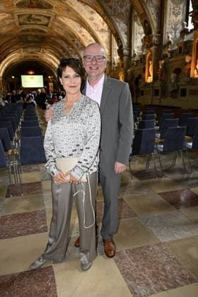 Janina Hartwig mit Freund Alexander Putz Bayerischer Verdienstorden im Antiquarium der Residenz in München am 9. Juli 2025