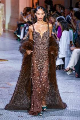 PFW - Zuhair Murad Runway A model walks the runway during the Zuhair Murad Haute Couture Fall Winter 2025 2026 show as part of Paris Fashion Week on July 09, 2025 in Paris, France. Photo by Shootpix ABACAPRESS.COM Paris France  Copyright: xShootpix ABACAx
