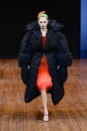 Viktor and Rolf Haute Couture Fall Winter 2025 2026 Collection show during Paris Fashion Week, July 9th, 2025 Viktor and Rolf Fashion Show Haute Couture Fall Winter 2025 2026 Collection , during Paris Fashion Week June 9th, 2025 Paris France  Copyright: xAgencex xBestimagexAgencex xBestimagex