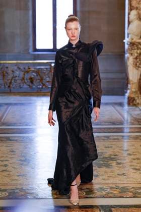 Peet Dullaert Fashion Show Haute Couture Fall Winter 2025 2026 Collection during Paris Fashion Week July 10th, 2025 Peet Dullaert Fashion Show Haute Couture Fall Winter 2025 2026 Collection , during Paris Fashion Week July 10th, 2025 Paris France  Copyright: xAgencex xBestimagexAgencex xBestimagex