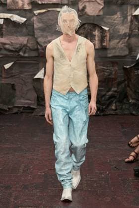 Maison Margiela Haute Couture Collection Fall Winter 2025 2026 show during Paris Fashion Week, July 10th, 2025 Maison Margiela Fashion Show Haute Couture Fall Winter 2025 2026 Collection , during Paris Fashion Week July 10th, 2025 Paris France  Copyright: xAgencex xBestimagexAgencex xBestimagex