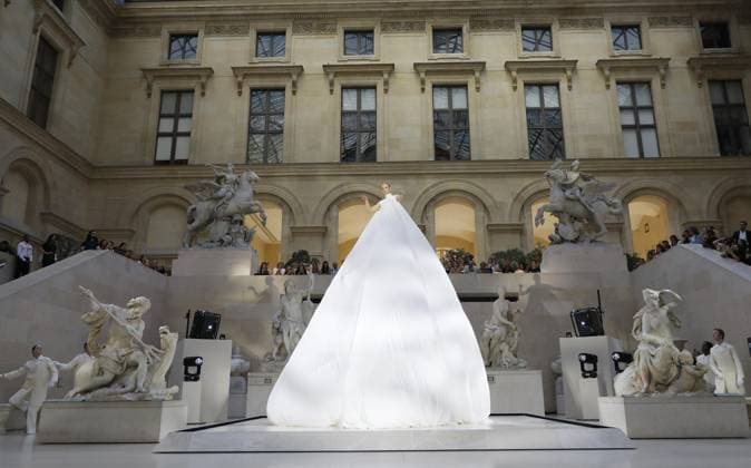 Semi Exclusive Jordan Roth La Nuit de la Mode Fashion Week at the Louvre, Paris on 10 July 2025 Marc Ausset Lacroix Bestimage La Nuit de la Mode Fashion Week at the Louvre, Paris on 10 July 2025 Paris France  Copyright: xMarcxAussetxLacroixx xBestimagexMarcxAussetxLacroixx xBestimagex