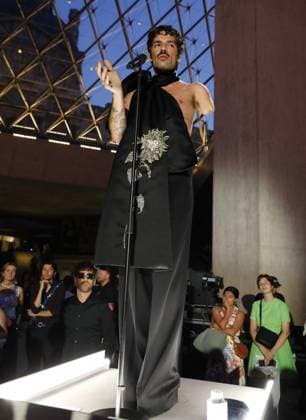Semi Exclusive Lucky Love La Nuit de la Mode Fashion Week at the Louvre, Paris on 10 July 2025 Marc Ausset Lacroix Bestimage La Nuit de la Mode Fashion Week at the Louvre, Paris on 10 July 2025 Paris France  Copyright: xMarcxAussetxLacroixx xBestimagexMarcxAussetxLacroixx xBestimagex