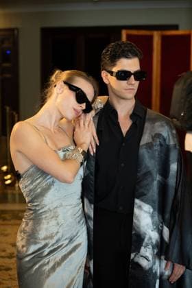 Peet Dullaert Fashion Show Haute Couture Fall Winter 2025 2026 Collection during Paris Fashion Week on july 10th 2025 Jonathan Jacob Bestimage Peet Dullaert Fashion Show Haute Couture Fall Winter 2025 2026 Collection , during Paris Fashion Week on july 10th 2025 Paris France  Copyright: xJonathanxJacobx xBestimagexJonathanxJacobx xBestimagex