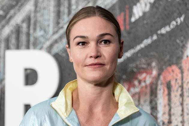 July 11, 2025, Bronx, New York, USA: Julia Stiles arrives for Katie Taylor vs Amanda Serrano 3 boxing bout at Madison Square Garden in New York, NY on July 11, 2025 Bronx USA - ZUMAr339 20250711_znp_r339_012 Copyright: xLevxRadinx