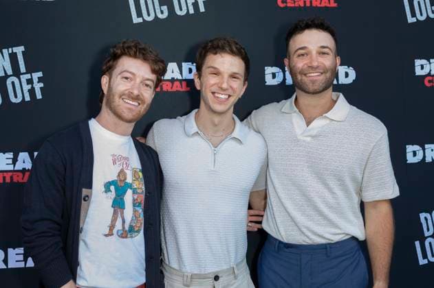 Garrett Baer, Erik Vogt-Nilsen und Brandon Baer bei der Premiere des Kinofilms Don t Log Off im Laemmle Theatre. Glendale, 12.07.2025