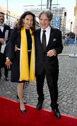 Michael Käfer mit Frau Clarissa Klassik am Odeonsplatz mit Unterstützung von Mercedes-Benz in München am 13.Juli 2025
