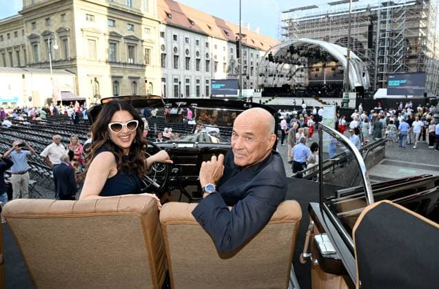 Heiner Lauterbach mit Frau Viktoria Klassik am Odeonsplatz mit Unterstützung von Mercedes-Benz in München am 13.Juli 2025