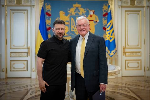 Ukrainian President Volodymyr Zelenskyy meets with U.S. Special Presidential Envoy for Ukraine General Keith Kellogg Tate Ukrainian President Volodymyr Zelenskyy meets with U.S. Special Presidential Envoy for Ukraine General Keith Kellogg Tate in Kyiv, Ukraine, on July 14, 2025. Photo by PRESIDENT OF UKRAINE apaimages Ukraine Ukraine Ukraine 140725_Ukraine_UPO_00(1) Copyright: xapaimagesxPRESIDENTxOFxUKRAINEx xapaimagesx