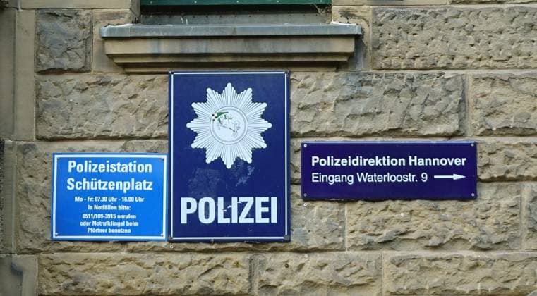 Polizeidirektion Hannover Waterloostr. 9 *** Hanover Police Headquarters Waterloostr 9