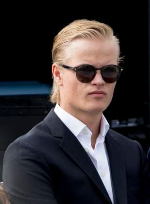 Info - Norvège: Marius Borg Hoiby, le fils de la princesse Mette-Marit soupçonné de 23 infractions dont trois viols - Marius Borg Hoiby - La famille royale de Norvège lors du jubilé de 25 ans de règne du roi Harald de Norvège à Trondheim, le 23 juin 2016. King Harald celebrates his 25 year jubilee as King of Norway and today is the 25th anniversary of the king being blessed in Nidaros Cathedral in 1991, in Trodheim on June 23, 2016. Attending from the royal family are King Harald and Queen Sonja, Crown Prince Haakon, Crown Princess Mette-Marit, Princess Ingrid Alexandra, Prince Sverre Magnus and Mr Marius Borg Høiby, Princess Martha Louise with daughters Maud Angelica, Leah Isadora and Emma Tallulah and Princess Astrid, Mrs Ferner. Trondhei  Copyright: xRoyalportraitsxEurope BernardxRubsamenx xBestimagexRoyalportraitsxEurope BernardxRubsamenx xBestimagex