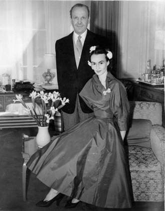 Zeitungsverleger William Randolph Hearst Jr. 6. Juni 1953 - Zeitungsverleger William Randolph Hearst Jr. und Frau Austine Byrne McDonnell Hearst in London. London United Kingdom *** Newspaper Publisher William Randolph Hearst Jr 6 June 1953 Newspaper Publisher William Randolph Hearst Jr and Woman Austine Byrne McDonnell Hearst in London London United Kingdom  Copyright: xUnitedxArchivesx xkpaxKeystonex 19720209_rrb_k09_471