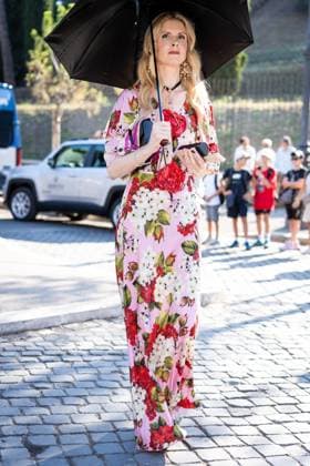 Guests outside of the Dolce & Gabbana fashion show at Foro Romano in Rome, Italy, on 14 July 2025. Guests outside of the Dolce & Gabbana fashion show at Foro Romano in Rome, Italy, on 14 July 2025., Credit:Stefano Costantino TTL Avalon Italy, Rome  Copyright: xStefanoxCostantinoxTTLx xAvalonx 1022123380