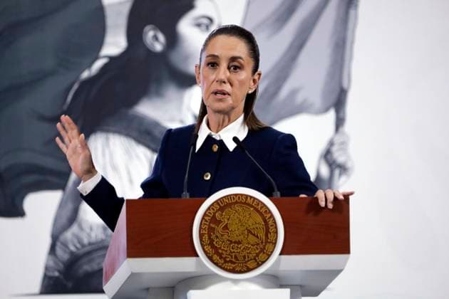 MexicoÃ¢â‚¬â ¢s President Claudia Sheinbaum Pardo, speaks during the Health report on equipment, infrastructure, and the purchase of supplies and medicines during a news conference at National Palace. on July 15, 2025 in Mexico City, Mexico. Mexico City Mexico - ZUMAe321 20250715_zia_e321_012 Copyright: xLuisxBarronx