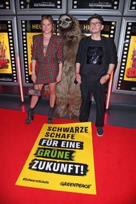 Jella Haase, Milan Peschel bei der SchwarzeSchafe Premiere im Kino in der Kulturbrauerei in Berlin am 15.07.2025