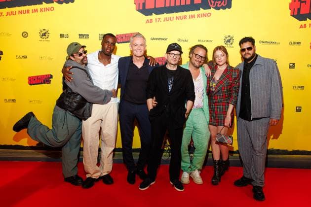 Premiere - SchwarzeSchafe Arman Kashani, Victor Ben Otekpen, Robert Lohr, Milan Peschel, Oliver Rihs, Jella Haase und Yasin Harrouk bei der Premiere zu SchwarzeSchafe im Kino in der Kulturbrauerei am 15.07.2025 in Berlin. Copyright: xEventpressxKochanx