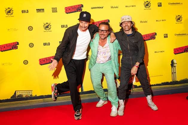 Premiere - SchwarzeSchafe Marc Hosemann, Oliver Rihs und Tobias Jundt (Bonaparte) bei der Premiere zu SchwarzeSchafe im Kino in der Kulturbrauerei am 15.07.2025 in Berlin. Copyright: xEventpressxKochanx