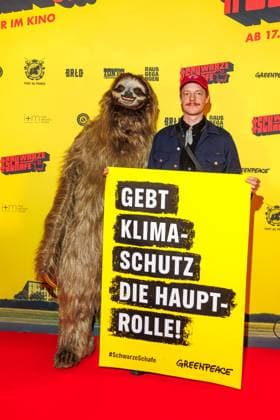 Premiere - SchwarzeSchafe Merlin Sandmeyer bei der Premiere zu SchwarzeSchafe im Kino in der Kulturbrauerei am 15.07.2025 in Berlin. Copyright: xEventpressxKochanx