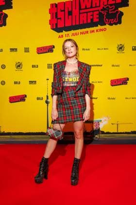 Premiere - SchwarzeSchafe Jella Haase bei der Premiere zu SchwarzeSchafe im Kino in der Kulturbrauerei am 15.07.2025 in Berlin. Copyright: xEventpressxKochanx
