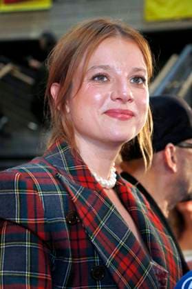 Jella Haase bei der Premiere des Kinofilms Schwarze Schafe im Kino in der KulturBrauerei. Berlin, 15.07.2025