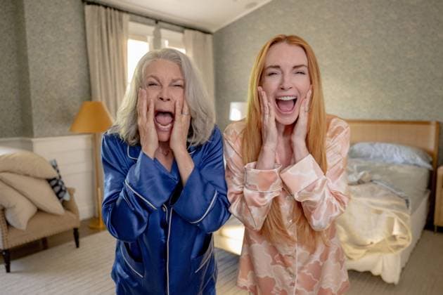 Jamie Lee Curtis and Lindsay Lohan USA. Jamie Lee Curtis and Lindsay Lohan in (C) Walt Disney Studios film: Freakier Friday (2025). Plot: Tess abd Anna re-experience an identity crisis again but features new element with a step daughter LMK106-J11152-010725 Supplied by LMKMEDIA. Editorial Only. Landmark Media is not the copyright owner of these Film or TV stills but provides a service only for recognised Media outlets. 
