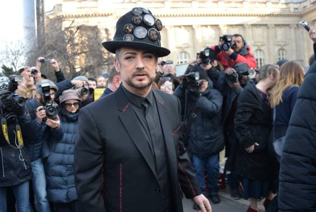 Boy George - Arrivées au défilé de mode Dior Homme , collection Hommes Automne-Hiver 2017 2018 au Grand Palais à Paris. Le 21 janvier 2017 CVS - Veeren Bestimage Celebrities arriving at Dior Homme fashion show Men Fall Winter 2017 2018 at Grand Palais museum in Paris. On january 21 2017 Paris France *** Boy George arriving at Dior Homme fashion show , Men Fall Winter 2017 2018 collection at Grand Palais museum in Paris On january 21 2017 CVS Veeren Bestimage Celebrities arriving at Dior Homme fashion show Men Fall Winter 2017 2018 at Grand Palais museum in Paris On january 21 2017 Paris France  Copyright: xVeerenx-ChristophexClovisx xBestimagexVeerenx-ChristophexClovisx xBestimagex