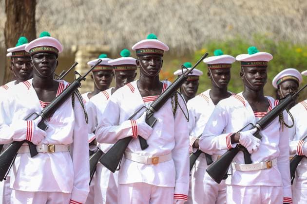News Bilder des Tages France hands over military bases in Senegal with official ceremony DAKAR, SENEGAL - JULY 17: Senegalese soldiers parade during a handover ceremony at Camp Geille as France hands over the military base and the air base at Dakar airport to Senegalese authorities in Dakar, Senegal on July 17, 2025. The event was attended by Senegal’s Chief of General Staff General Mbaye Cisse and French Africa Command head General Pascal Ianni. Cem Ozdel Anadolu Dakar Senegal. Editorial use only. Please get in touch for any other usage.  Copyright: x2025xAnadoluxCemxOzdelx