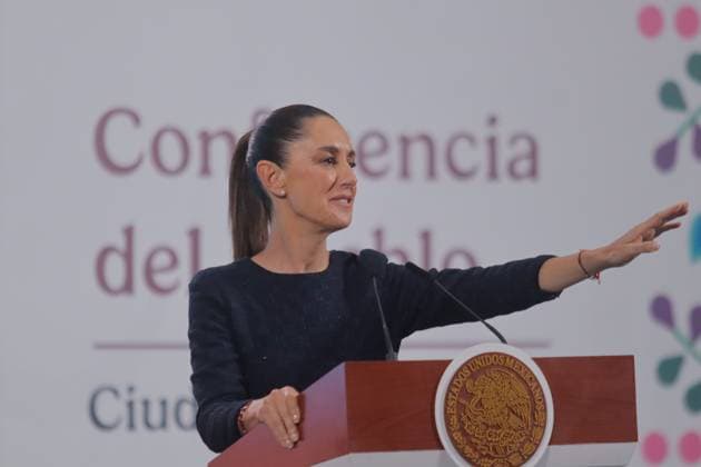 Mexico™s President Claudia Sheinbaum Holds Briefing Mexico s President Claudia Sheinbaum Pardo speaks about the avoid paying taxes on remittances sent to Mexico during a news conference at National Palace. on July 18, 2025 in Mexico City, Mexico. (Photo by Carlos Santiago Eyepix Group) Copyright: xCarlosxSantiago xEyepixxGroupx CS_18072025_161884