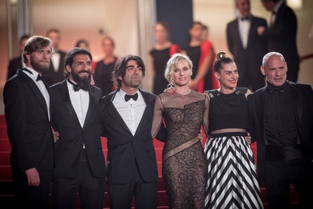 Ulrich Brandhoff, Numan Acar, Fatih Akin, Diane Kruger, Samia Chancrin, Johannes Krisch - Montée des marches du film Aus Dem Nichts (In The Fade) lors du 70ème Festival International du Film de Cannes. Le 26 mai 2017. Borde-Jacovides-Moreau Bestimage Red carpet for the movie In The Fade (Aus Dem Nichts) during the 70th Cannes International Film festival. On may 26 2017 Cannes France *** Ulrich Brandhoff, Numan Acar, Fatih Akin, Diane Kruger, Samia Chancrin, Johannes Krisch Montée des marches du film Aus Dem Nichts In The Fade lors du 70ème Festival International du Film de Cannes Le 26 mai 2017 Borde Jacovides Moreau Bestimage Red carpet for the movie In The Fade Aus Dem Nichts during the 70th Cannes International Film festival On may  Copyright: xJACOVIDES-BORDE-MOREAUx xBESTIMAGExJACOVIDES-BORDE-MOREAUx xBESTIMAGEx