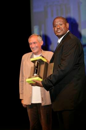 Archives - Alain Corneau et Forest Whitaker - People au 31ème festival de Deauville en 2005 Frédéric Piau Bestimage Stock Image 31th Deauville film festival in 2005 Deauville France *** Archives Alain Corneau and Forest Whitaker People at the 31st Deauville film festival in 2005 Frédéric Piau Bestimage Stock Image 31st Deauville film festival in 2005 Deauville France  Copyright: xPIAUxFREDERICx xBESTIMAGExPIAUxFREDERICx xBESTIMAGEx