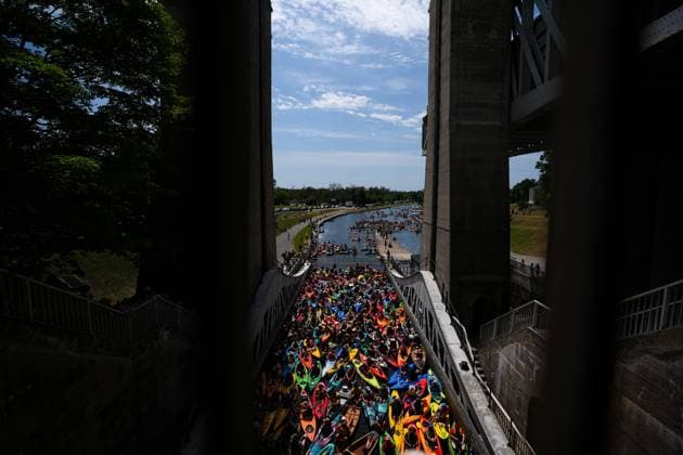 Lock & Paddle 2025 in Canada PETERBOROUGH, CANADA - JULY 19 : Hundreds of paddlers attend the Lock & Paddle 2025 event at historic Peterborough Lift Lock within ‘Canada’s Parks Day’ in Peterborough, Ontario, Canada on July 19, 2025. Participants are lifted up and down the historic lock, located on the Trent Canal at Trent-Severn Waterway National Historic Site, as part of the Canada’s Parks Day event, celebrated on the third Saturday of July each year. Mert Alper Dervis Anadolu Ontario Canada. Editorial use only. Please get in touch for any other usage.  Copyright: x2025xAnadoluxMertxAlperxDervisx