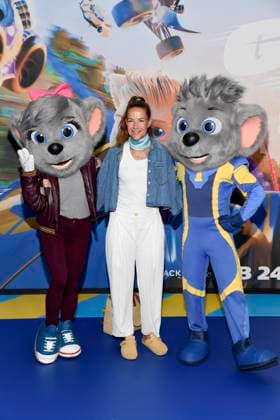 abb Alexandra Neldel mit Maeusen Figuren zu Gast auf dem blauen Teppich bei der Kino Film Premiere von Grand Prix of Europa im Kino in der Kulturbrauerei am 20.Juli 2025 in Berlin Berlin Deutschland