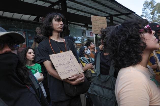 Anti-gentrification march in Mexico MEXICO CITY, MEXICO - JULY 20: People carrying banners attend the second anti-gentrification march as the police take security measures in Tlalpan, Mexico City, Mexico on July 20, 2025. Grace Hie Yoon Anadolu Mexico City Mexico. Editorial use only. Please get in touch for any other usage.  Copyright: x2025xAnadoluxGracexHiexYoonx