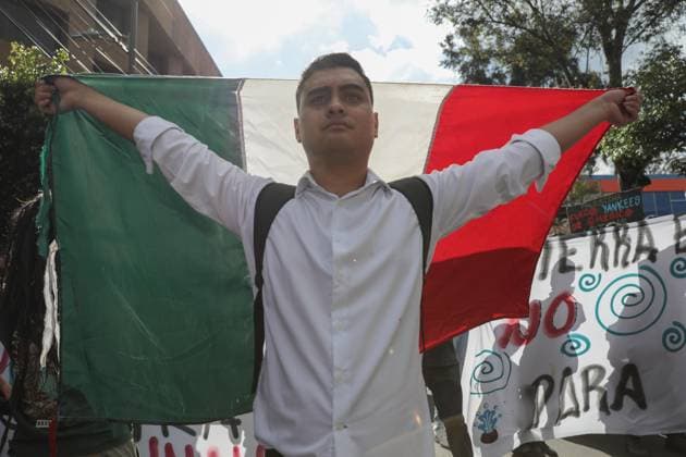 Anti-gentrification march in Mexico MEXICO CITY, MEXICO - JULY 20: People carrying banners attend the second anti-gentrification march as the police take security measures in Tlalpan, Mexico City, Mexico on July 20, 2025. Grace Hie Yoon Anadolu Mexico City Mexico. Editorial use only. Please get in touch for any other usage.  Copyright: x2025xAnadoluxGracexHiexYoonx