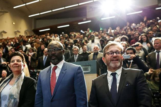 Le président du Libéria George Weah assiste à une conférence-débat au CNAM (Centre National des Arts et Métiers) sur le thème de la formation et de l éducation à Paris le 20 février 2018. A la suite de la conférence, le président du Libéria a visité le musée des Arts et Métiers. Puis, les officiels ont signé un acte de coopération entre la France et le Libéria pour la formation professionnelle et l apprentissage. Stéphane Lemouton Bestimage Paris France *** Liberian President George Weah attends a conference-debate at the CNAM Centre National des Arts et Métiers on the theme of training and education in Paris on February 20, 2018 Following the conference, the President of Liberia visited the Musée des Arts et Métiers Then, officials sig  Copyright: xStephanexLemoutonx xBestimagexStephanexLemoutonx xBestimagex