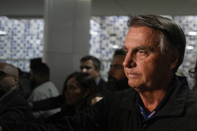 Former Brazilian President Jair Bolsonaro BRASILIA, BRAZIL - JUL 21 - Former Brazilian President Jair Bolsonaro speaks to the media after meeting with lawmakers of the Liberal Party at the National Congress in Brasilia, Brazil, July 21, 2025. Mateus Bonomi Anadolu Brasilia Brazil. Editorial use only. Please get in touch for any other usage.  Copyright: x2025xAnadoluxMateusxBonomix